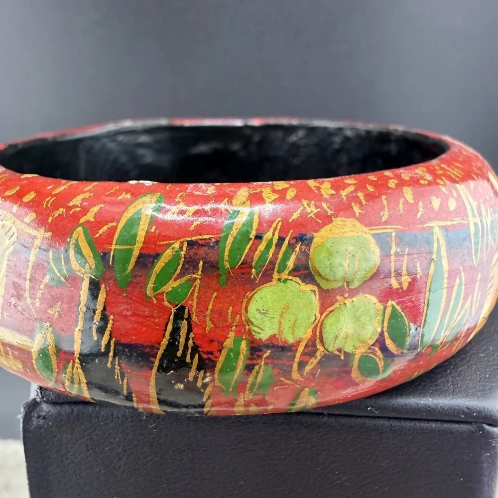 Vintage Bangle Bracelet Painted Animals Desert‎ 8.5